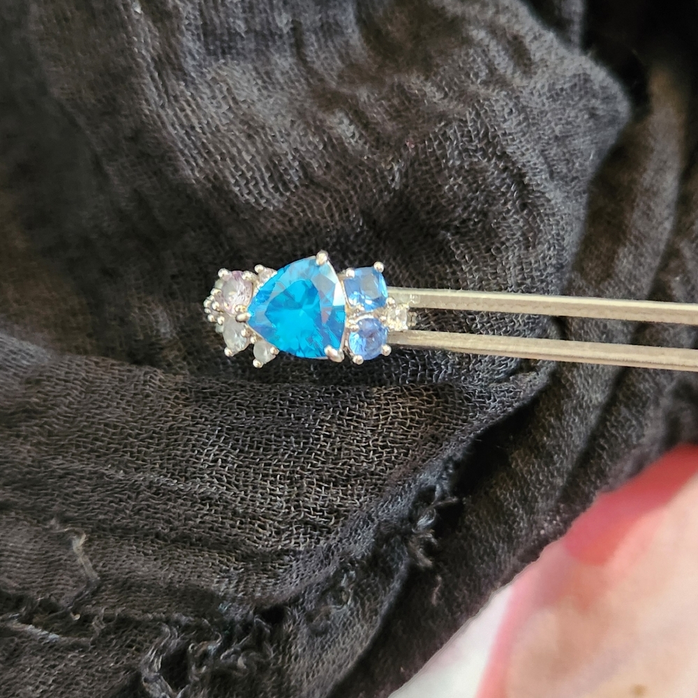 NWT  size 6 women's ring
